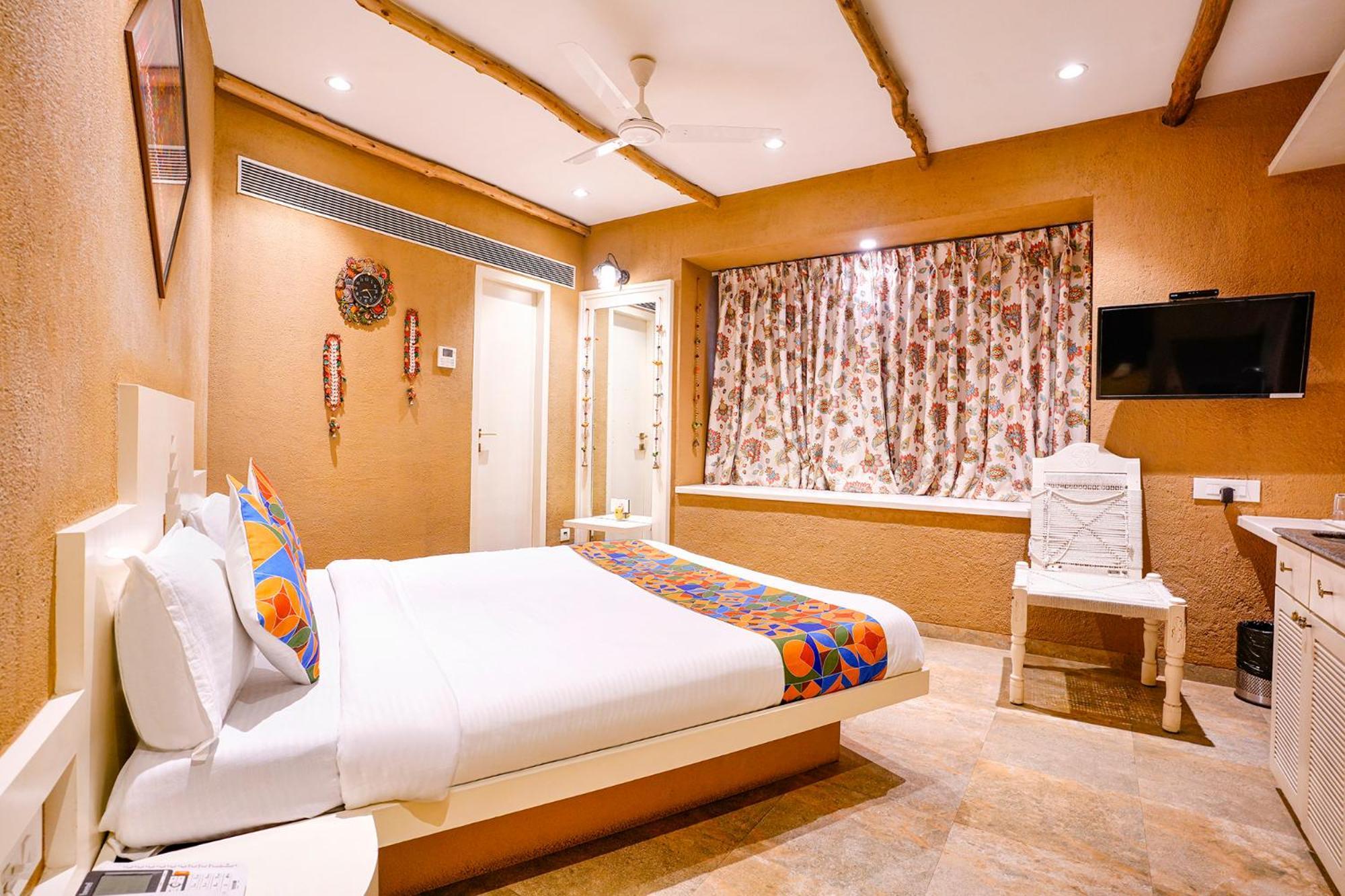 Fabhotel Corporate Jb Nagar Nr Airport * Bombaj